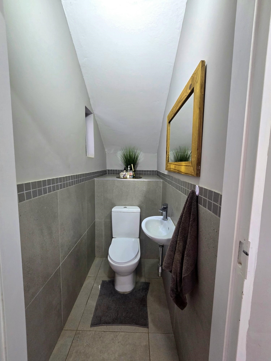4 Bedroom Property for Sale in Melodie North West